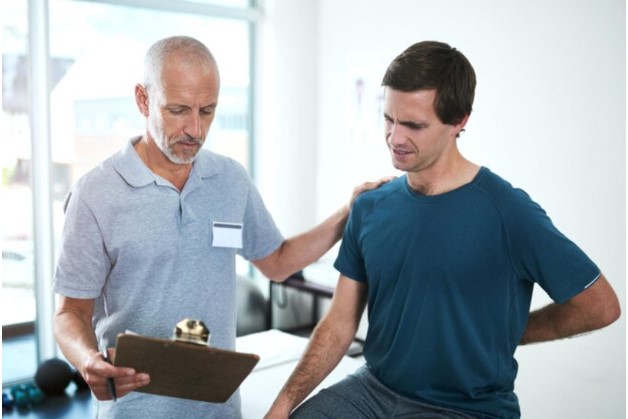 Wie ein Therapeut für manuelle Therapie Ihre Schmerzen lindern kann